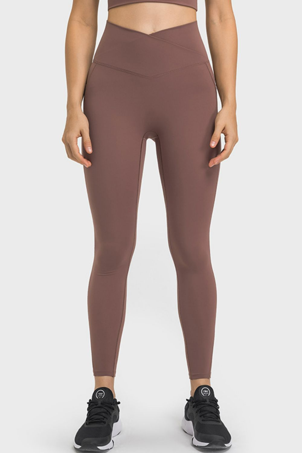 V Waist Yoga Leggings with Pockets back view