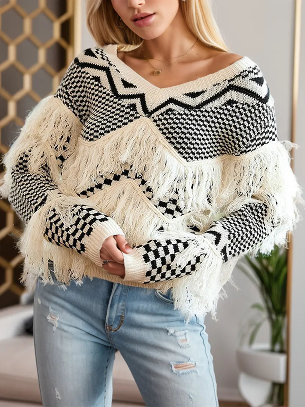 Geometric Fringe Detail V-Neck Sweater - Fashorio