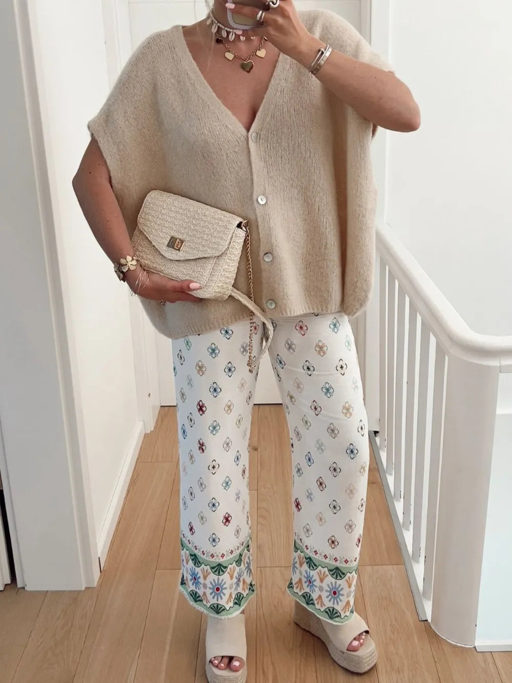 V-Neck Button Up Short Sleeve Cardigan - Fashorio