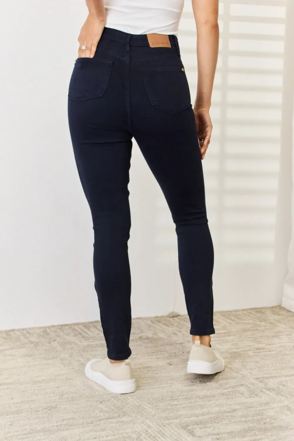 Judy Blue tummy control skinny jeans waistband detail