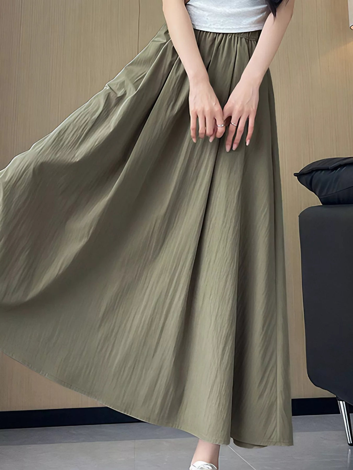 Detail of the elastic waist