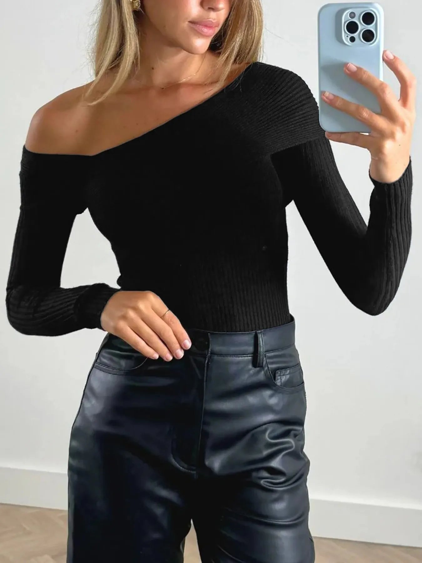 Off-Shoulder Ribbed Knit Top - Fashorio