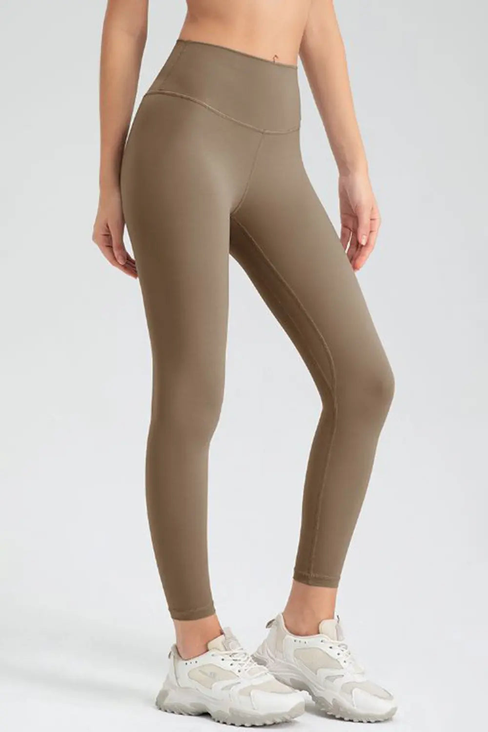 Slim fit leggings worn view