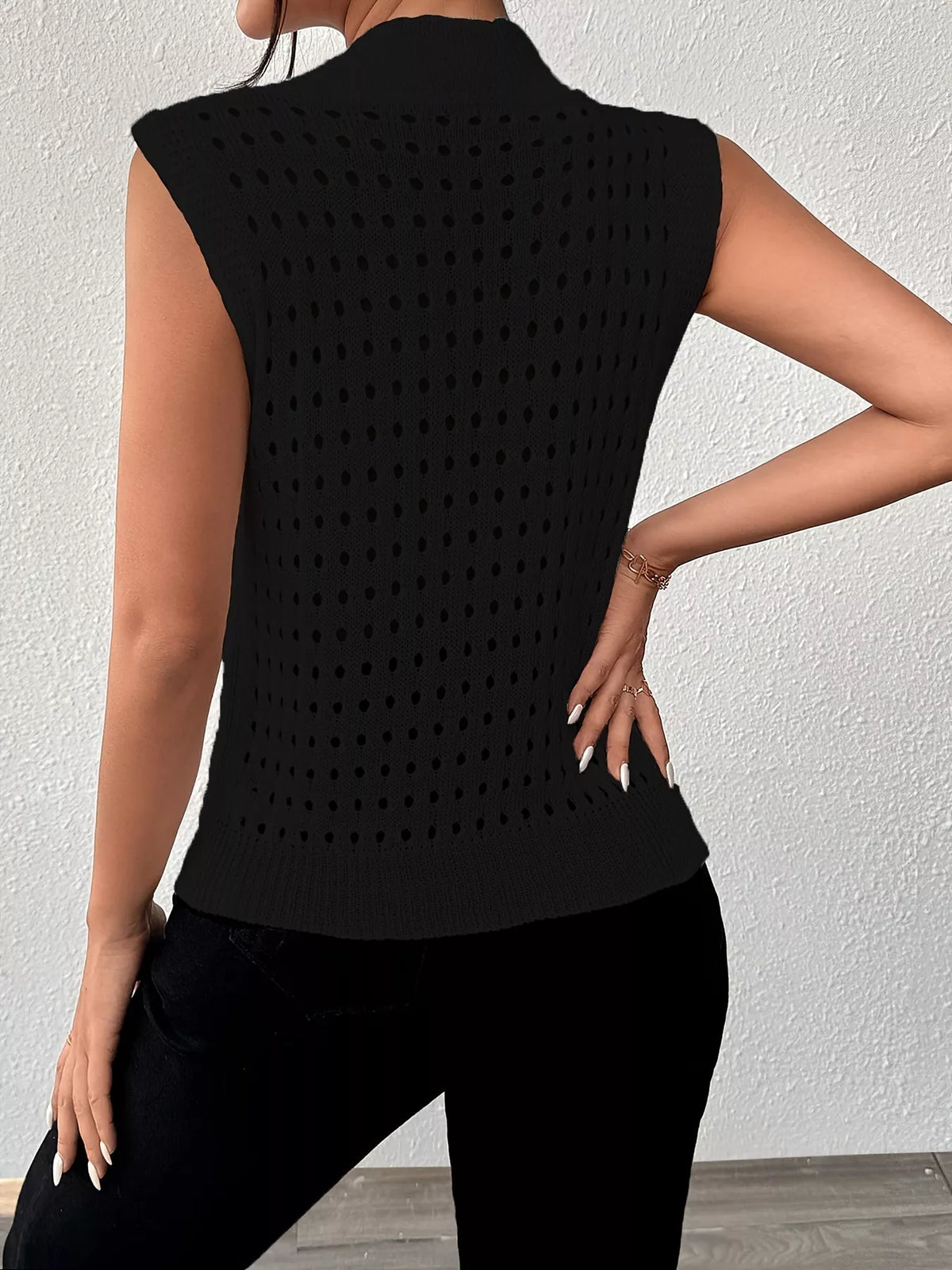Openwork round neck knit tank model wearing the look