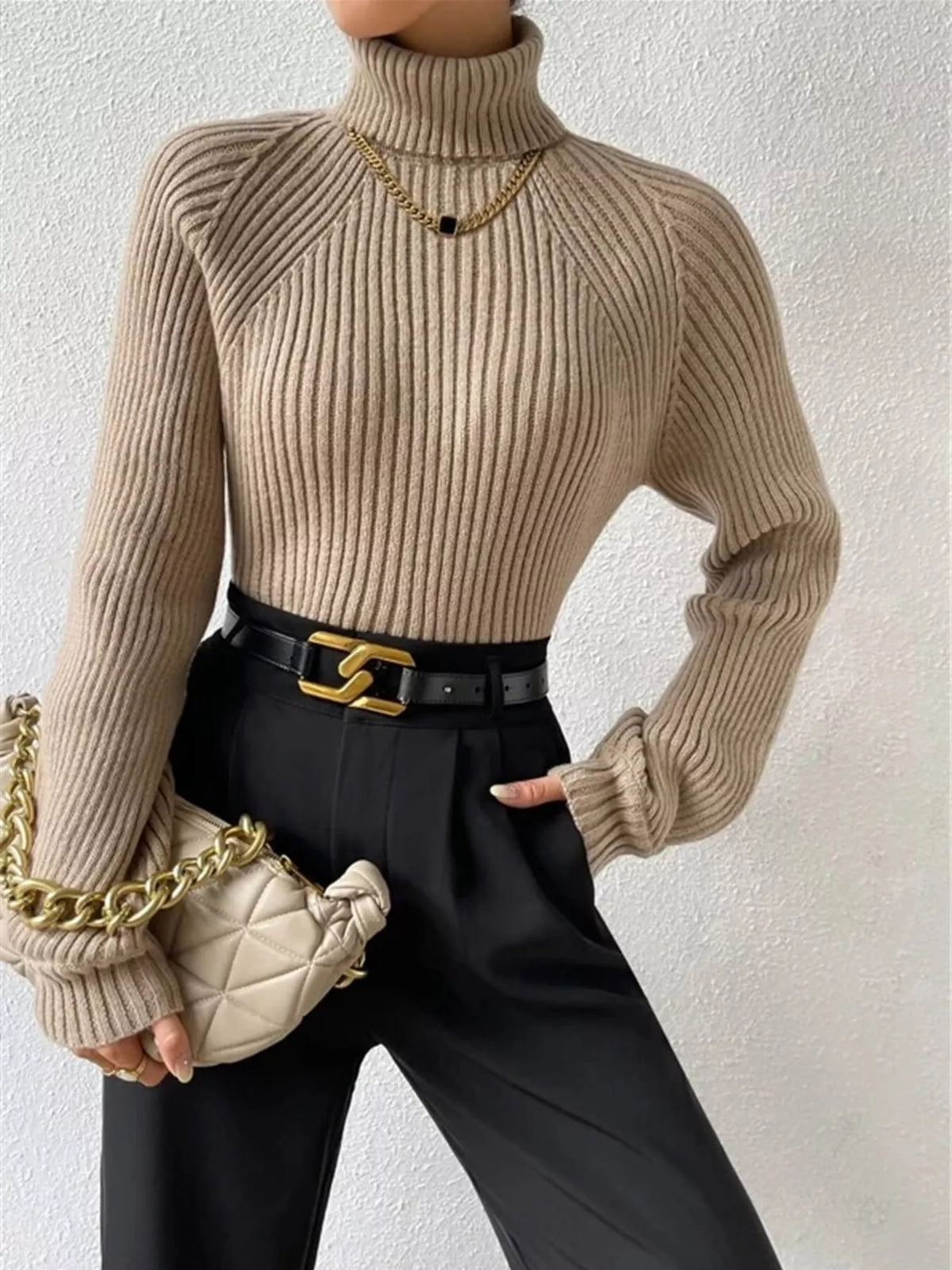 Long sleeve ribbed turtleneck on model