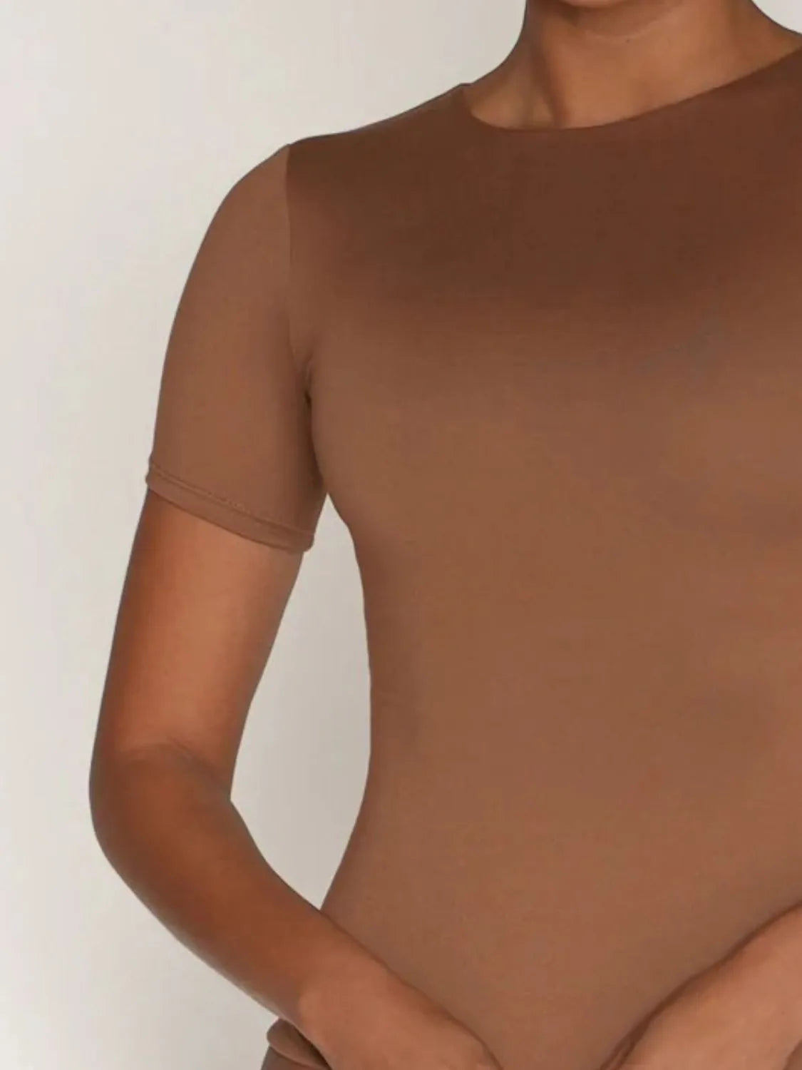 Round Neck Short Sleeve Swim Top - Fashorio