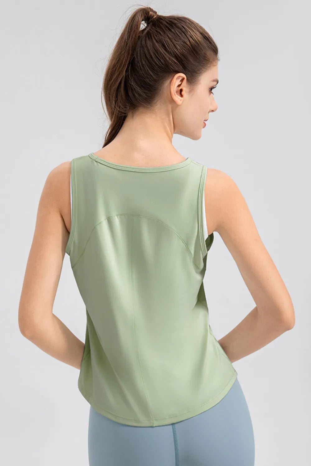 Wide Strap Round Neck Active Tank - Fashorio