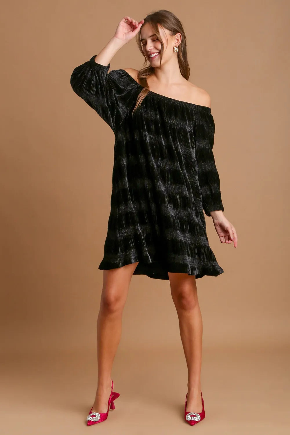 Off Shoulder Velvet Balloon Sleeve Mini Dress in Black detail
