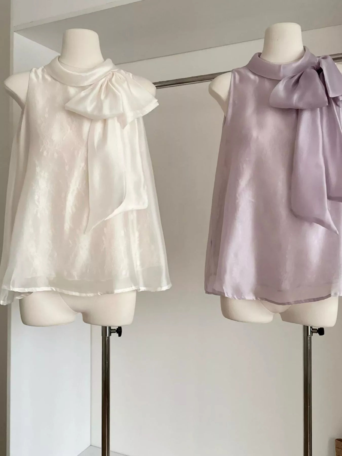 Bow chiffon sleeveless top, close up detail