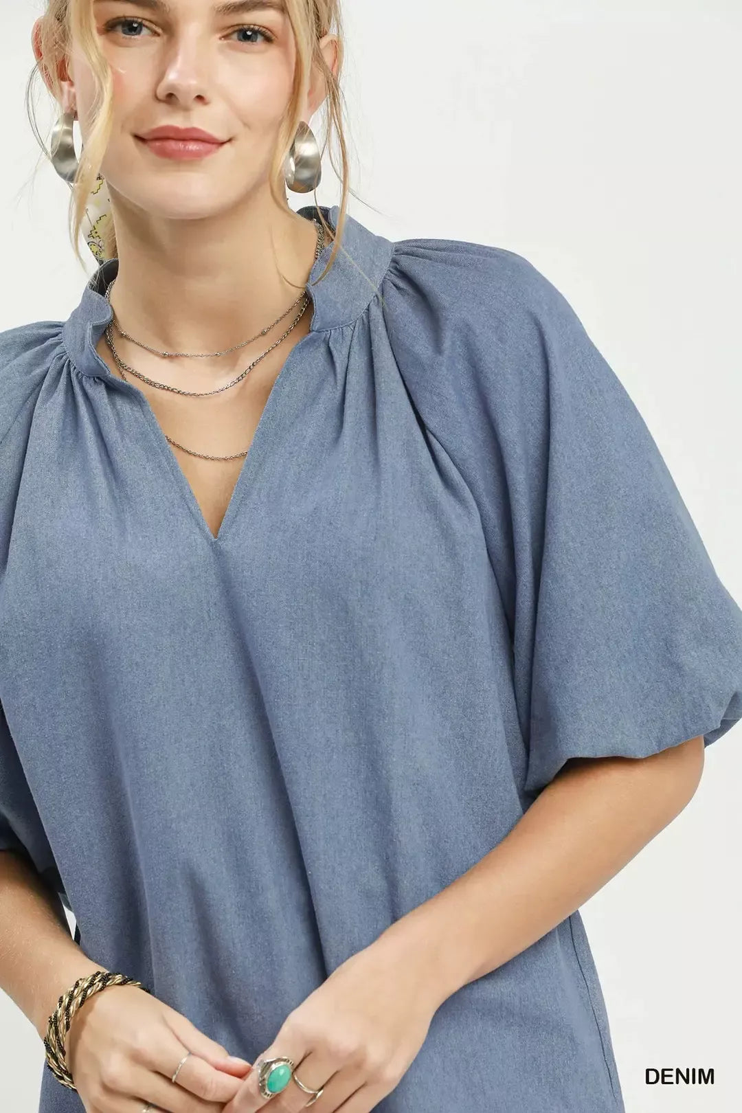 Umgee denim chambray scallop hem puff sleeve top, detail view