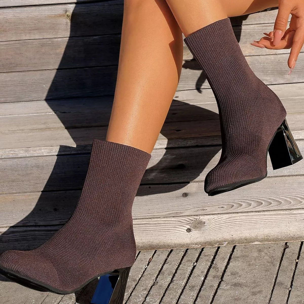 Round Toe Mesh Block Heel Boots upper detail