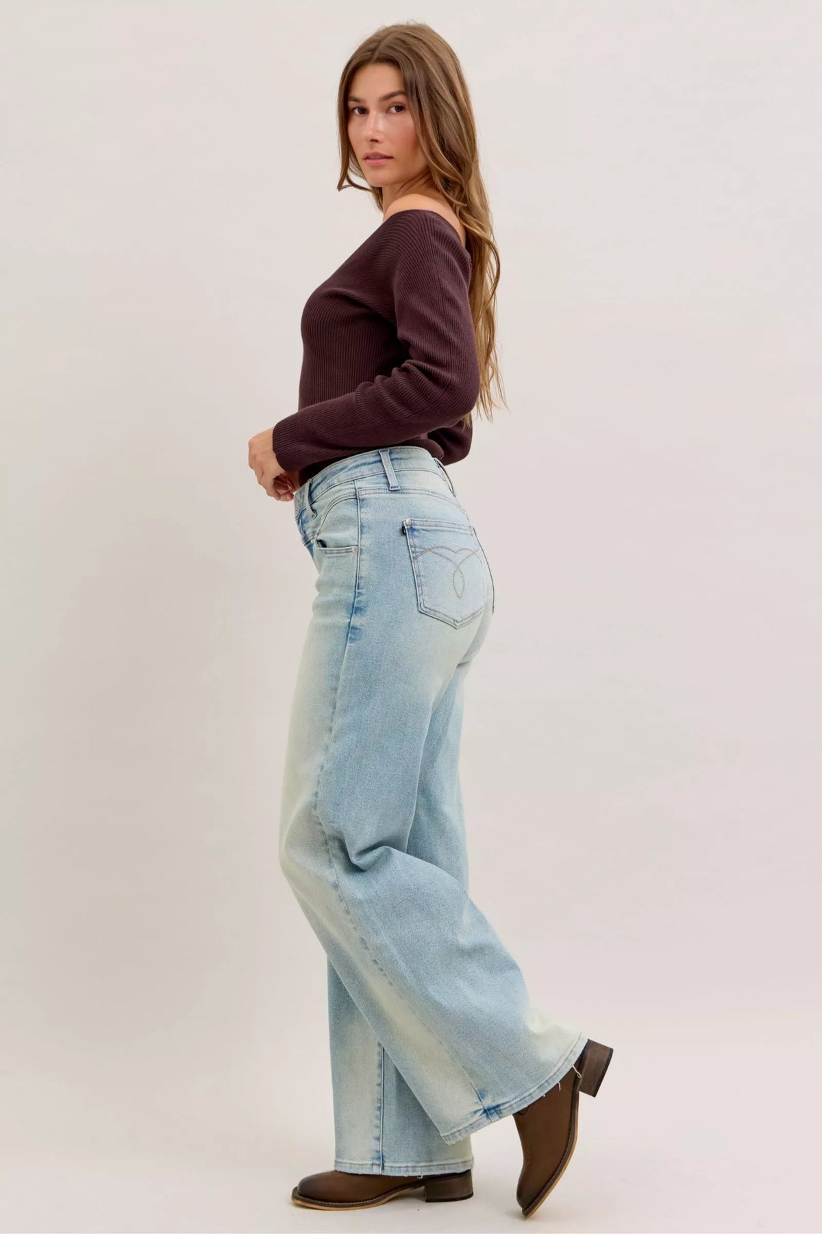 Judy Blue column jeans pocket detail