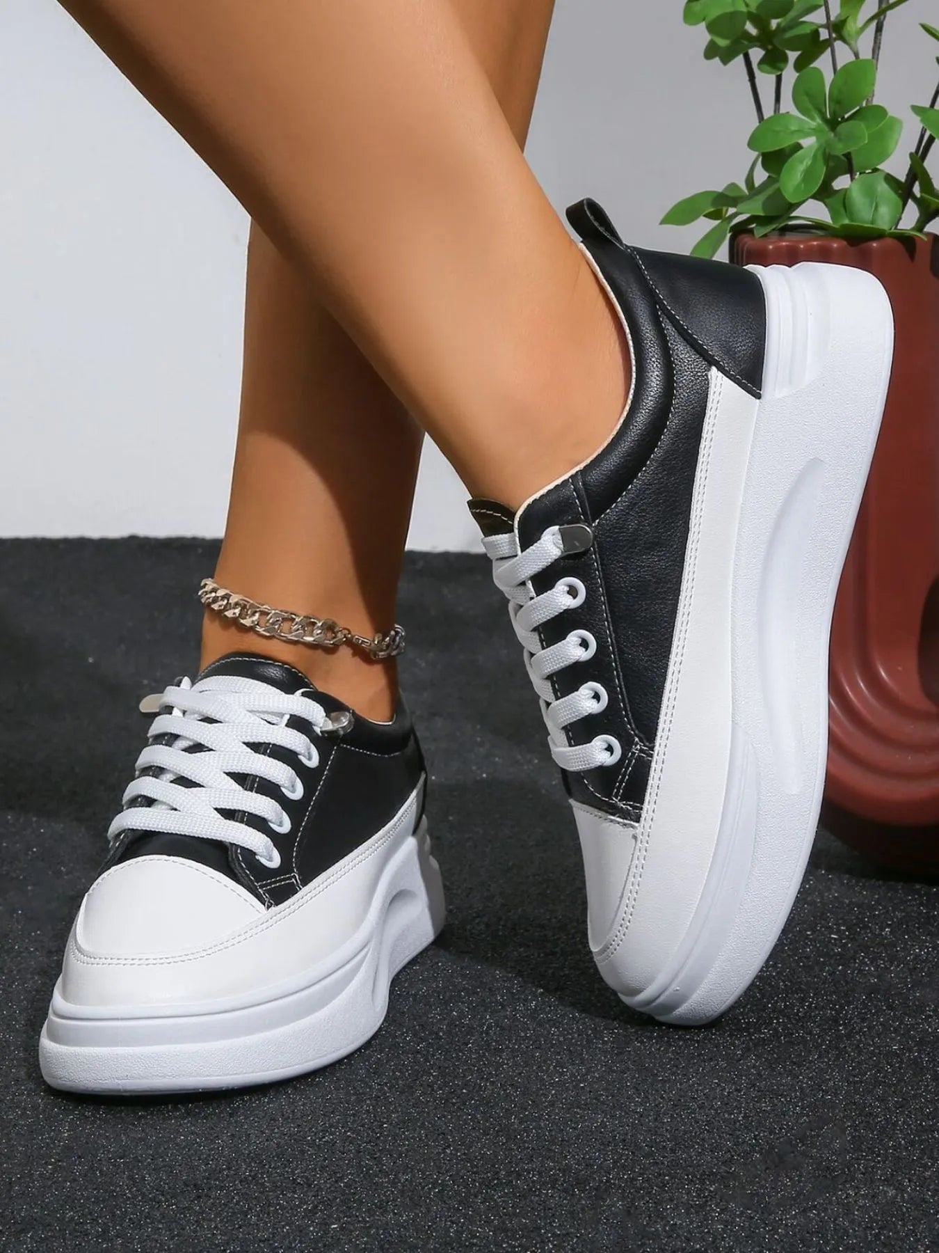Lace Up Platform Sneakers - Fashorio