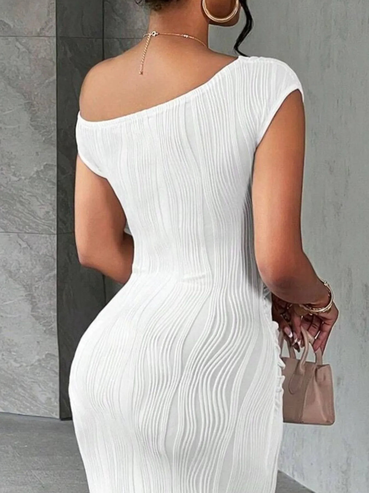 single shoulder ribbed bodycon maxi dress hem detail