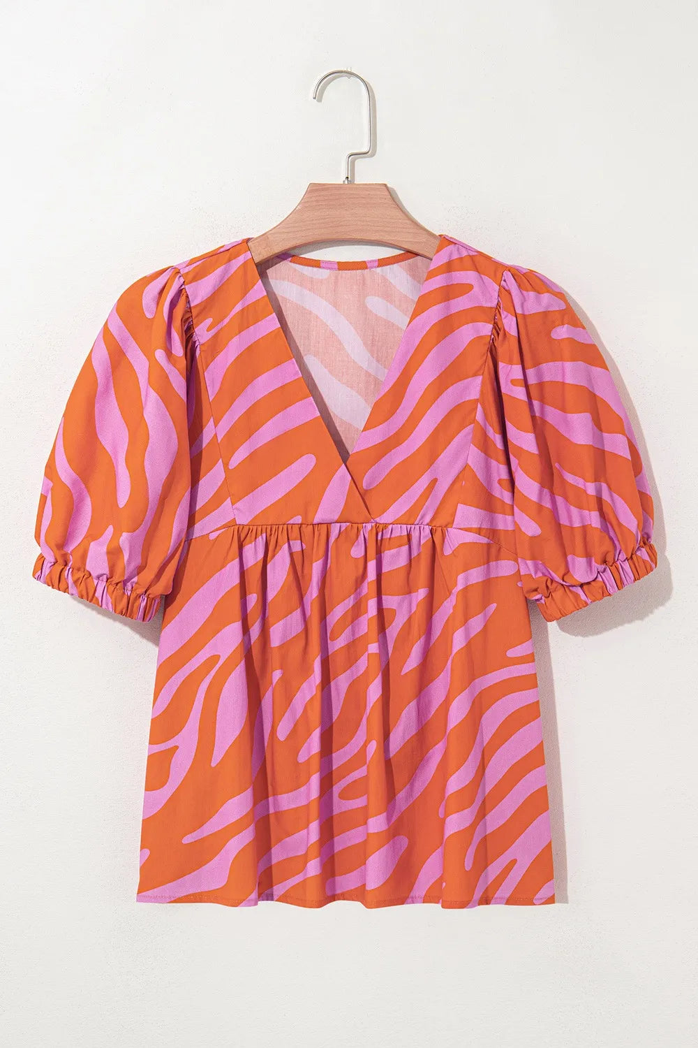 Zebra print V neckline detail