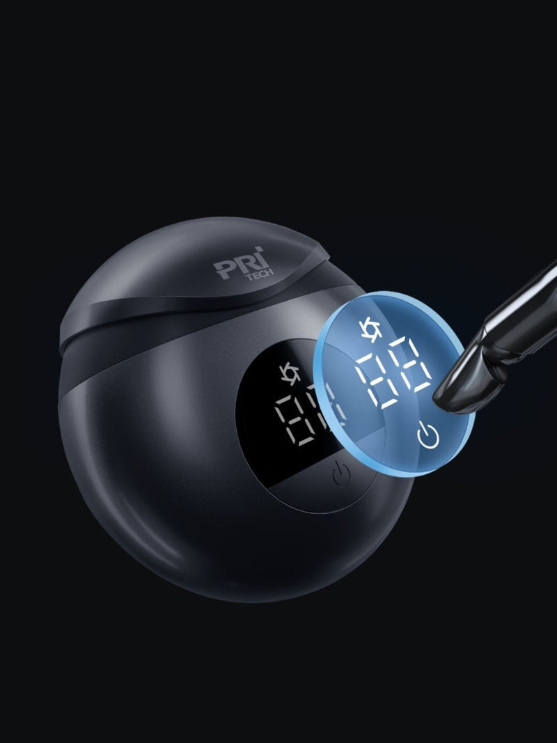 Long lasting battery electric shaver in black