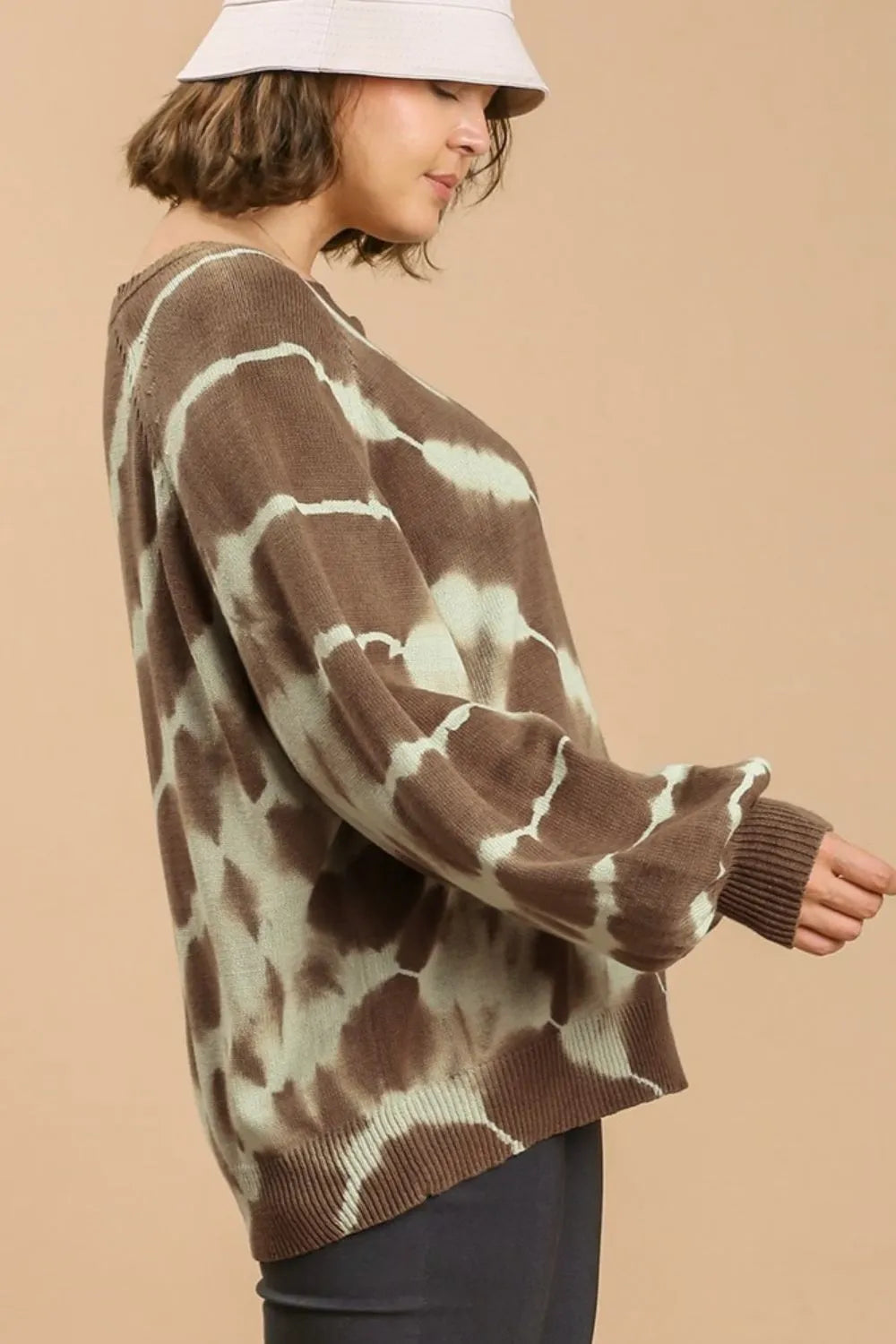 Tie Dye Ribbed Hem Round Neck Sweater Plus Size in Coffee Brown on model
