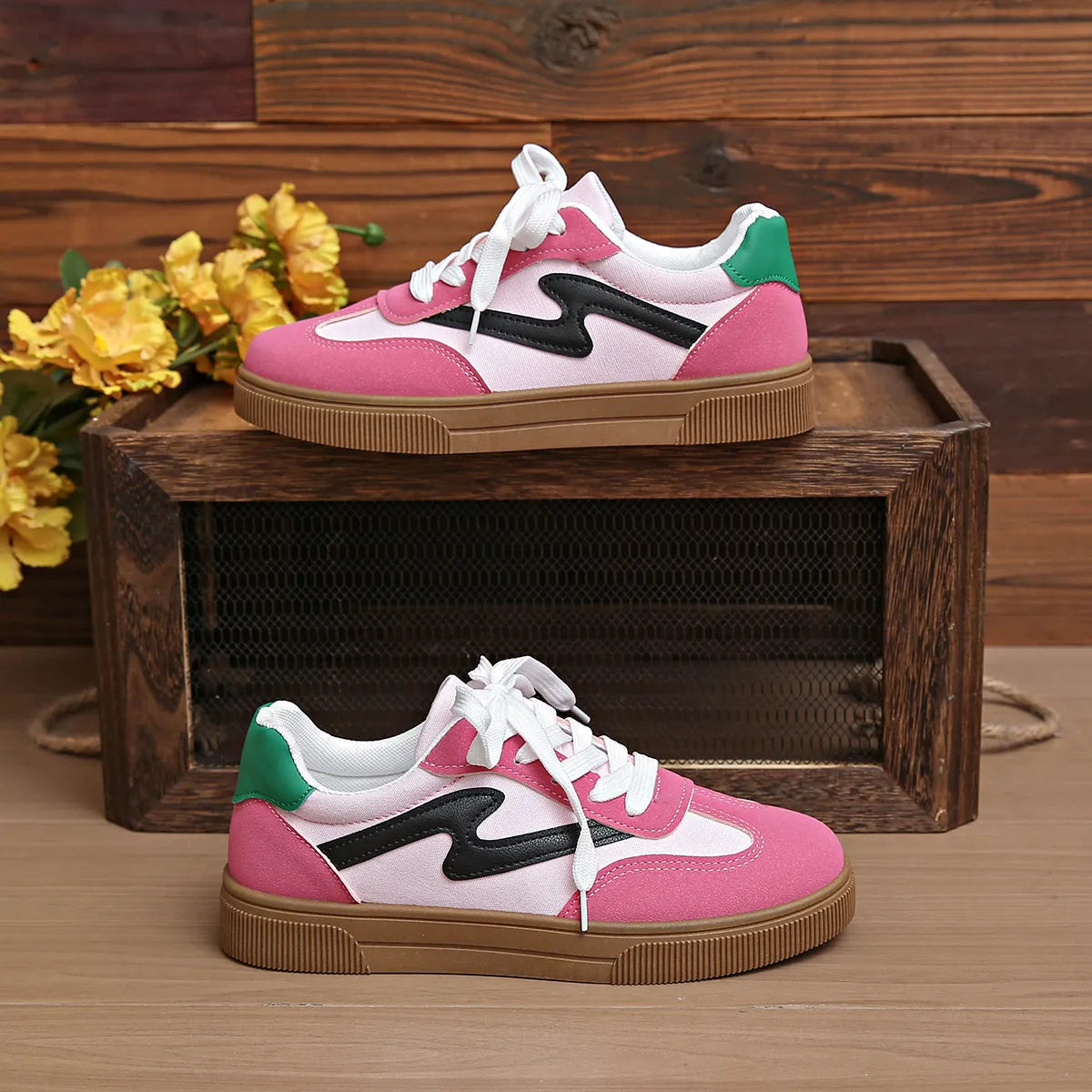 Round Toe Lace Up Sneakers - Fashorio