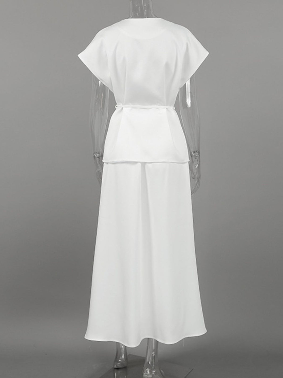 Short sleeve top and skirt set detail view