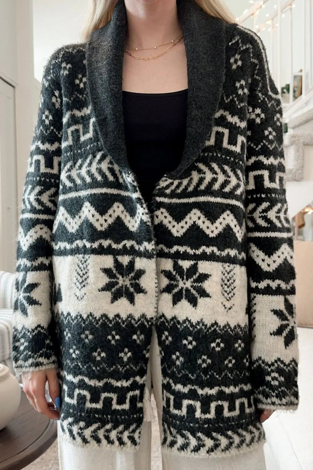 Snowflakes Collared Neck Long Sleeve Cardigan - Fashorio