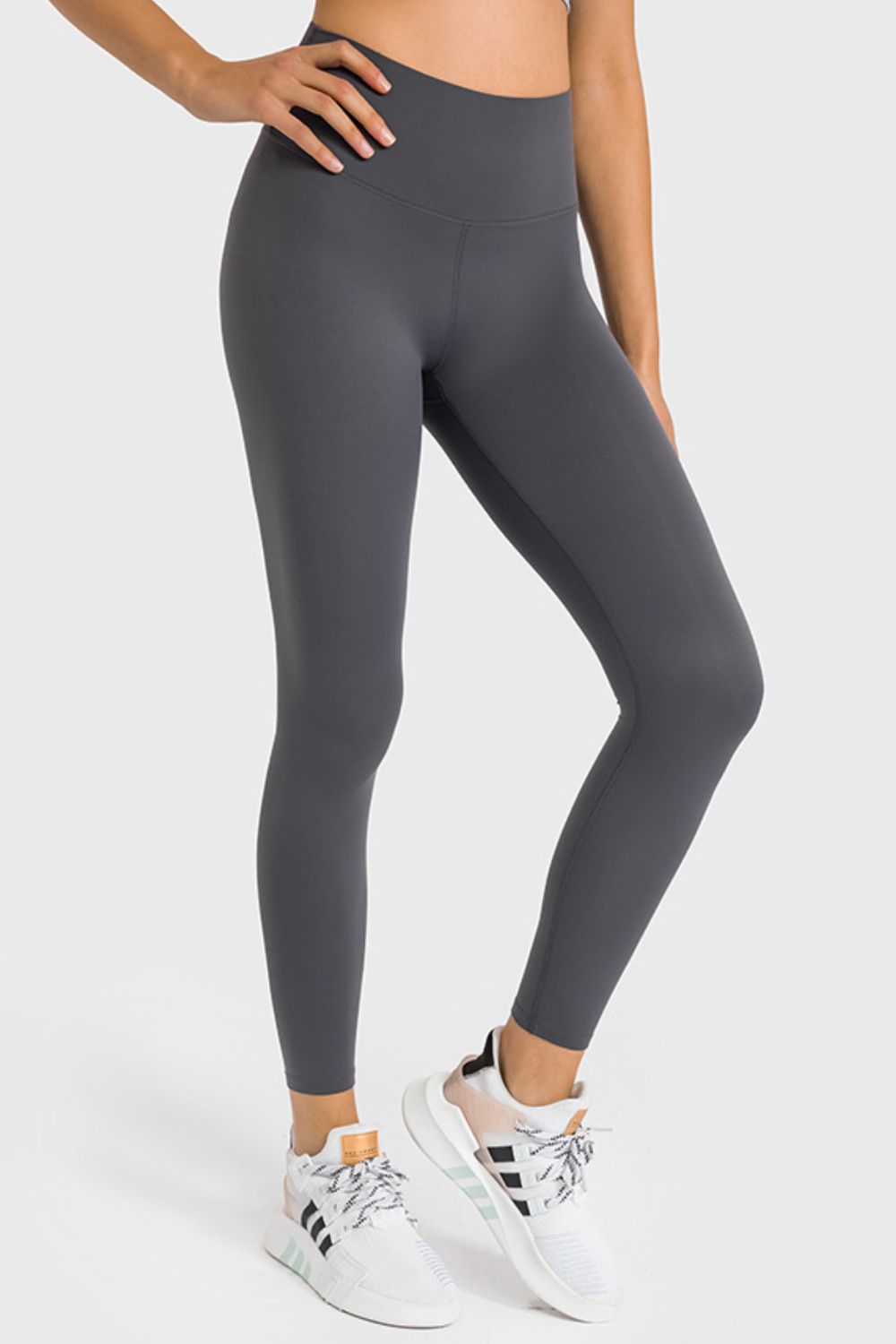 high waist ankle length yoga leggings waistband detail