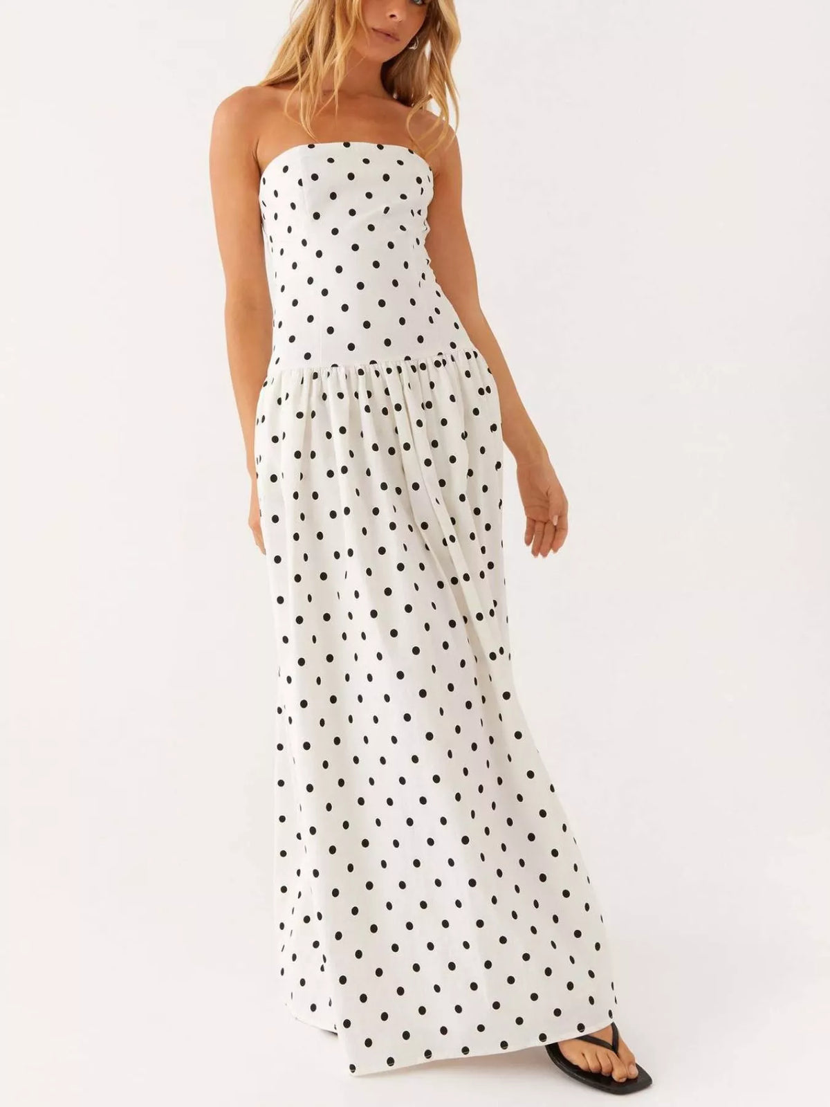 Printed strapless maxi dress detail