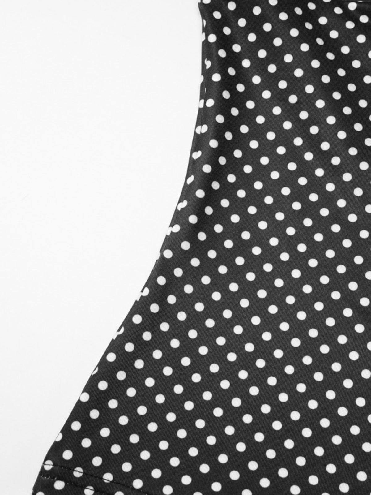 Polka dot crop top neckline detail