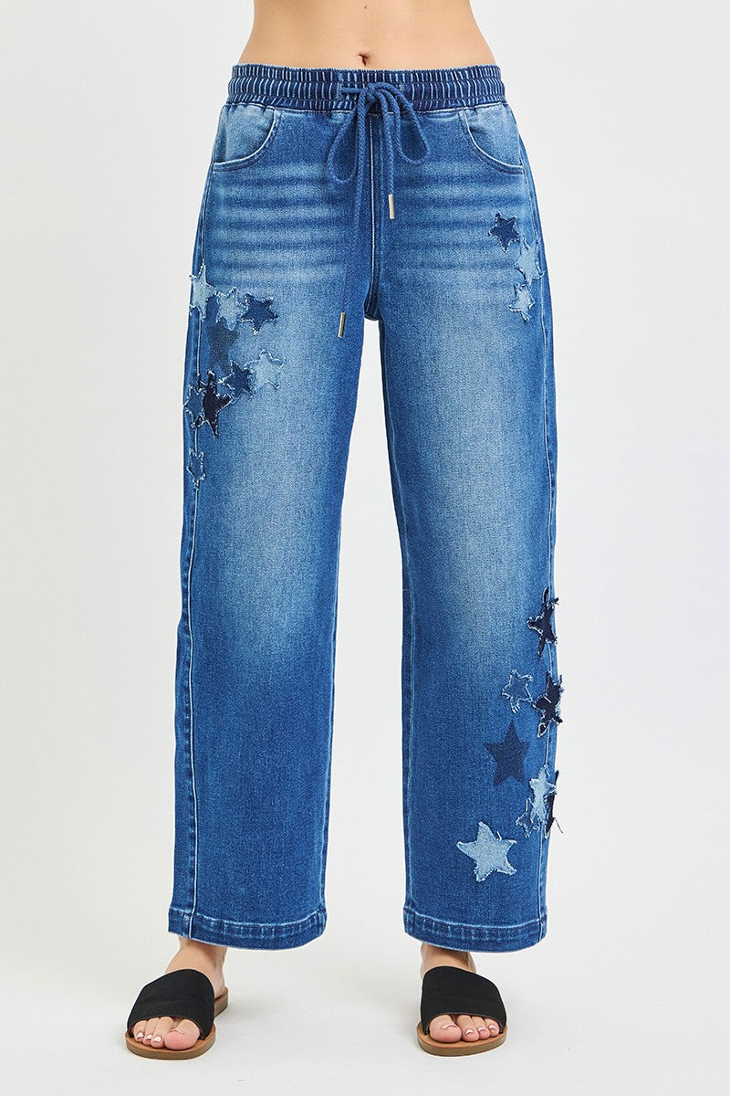 RISEN elastic waist star patch barrel jeans front view