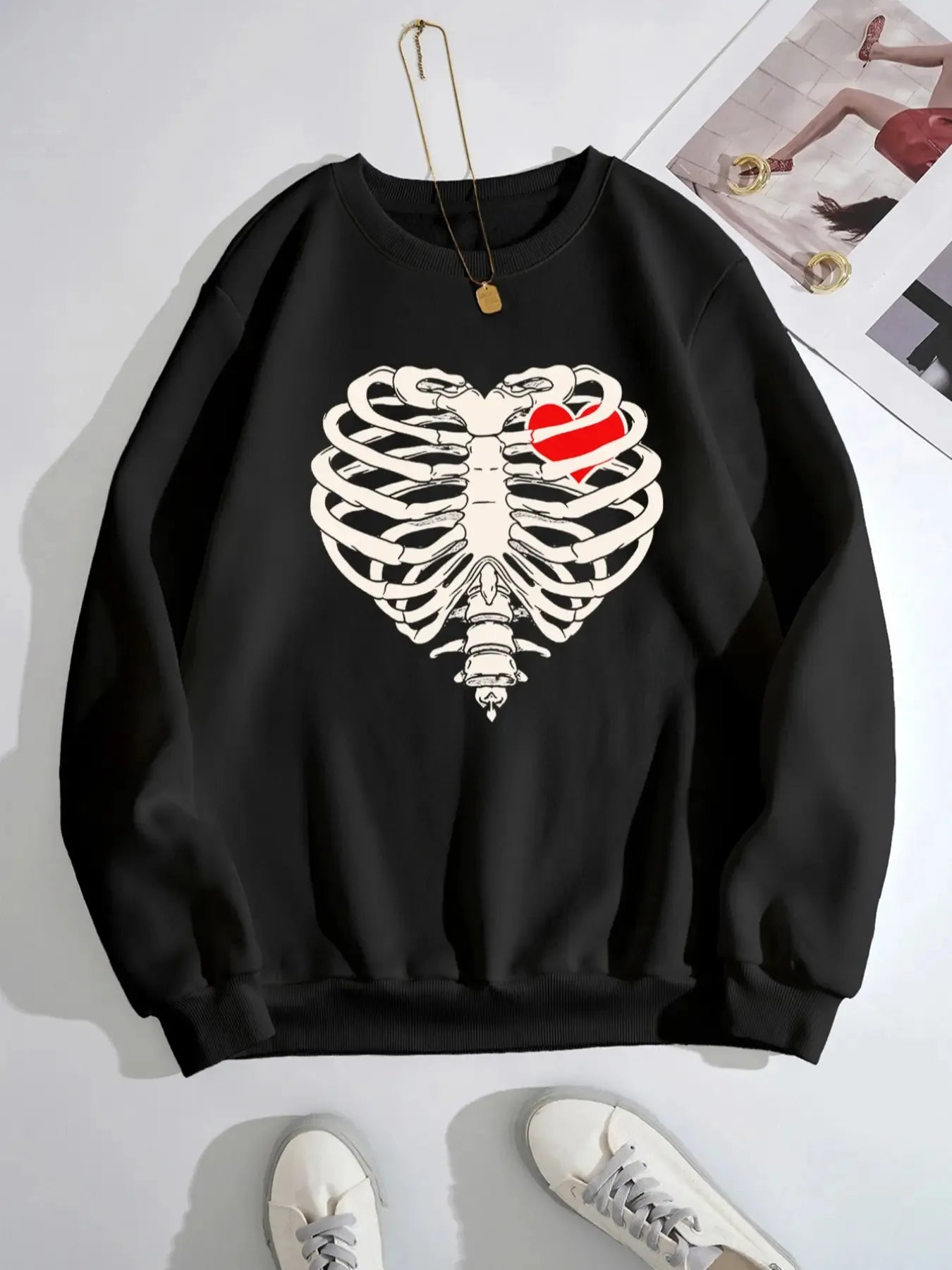 Andy Black / S Skeleton Heart Round Neck Sweatshirt