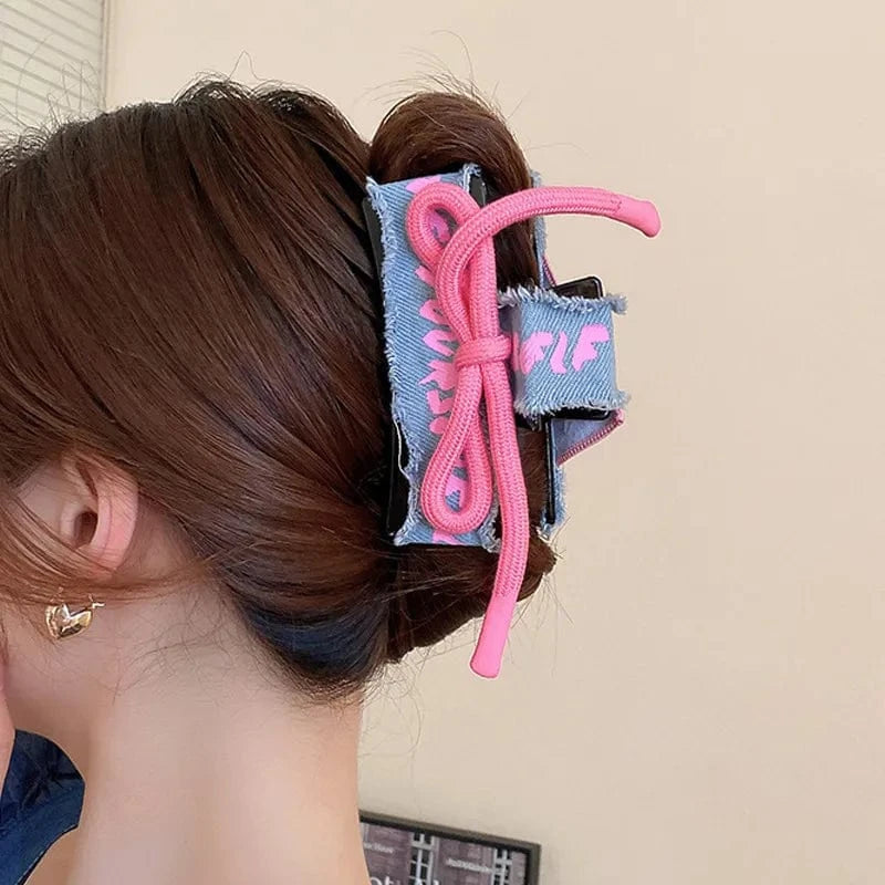 B.Y. Acrylic Braided Rope Hair Claw Clip