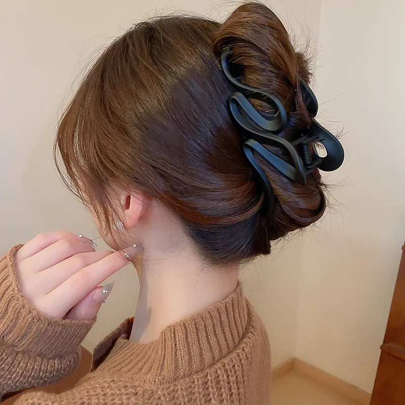 B.Y. Alloy Acrylic Hair Claw Clip