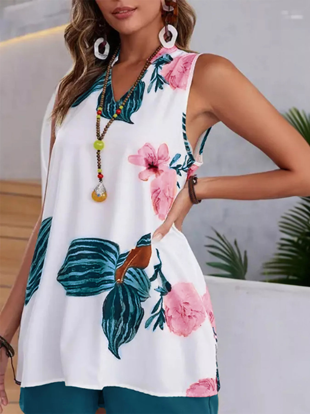 Floral sleeveless top detail