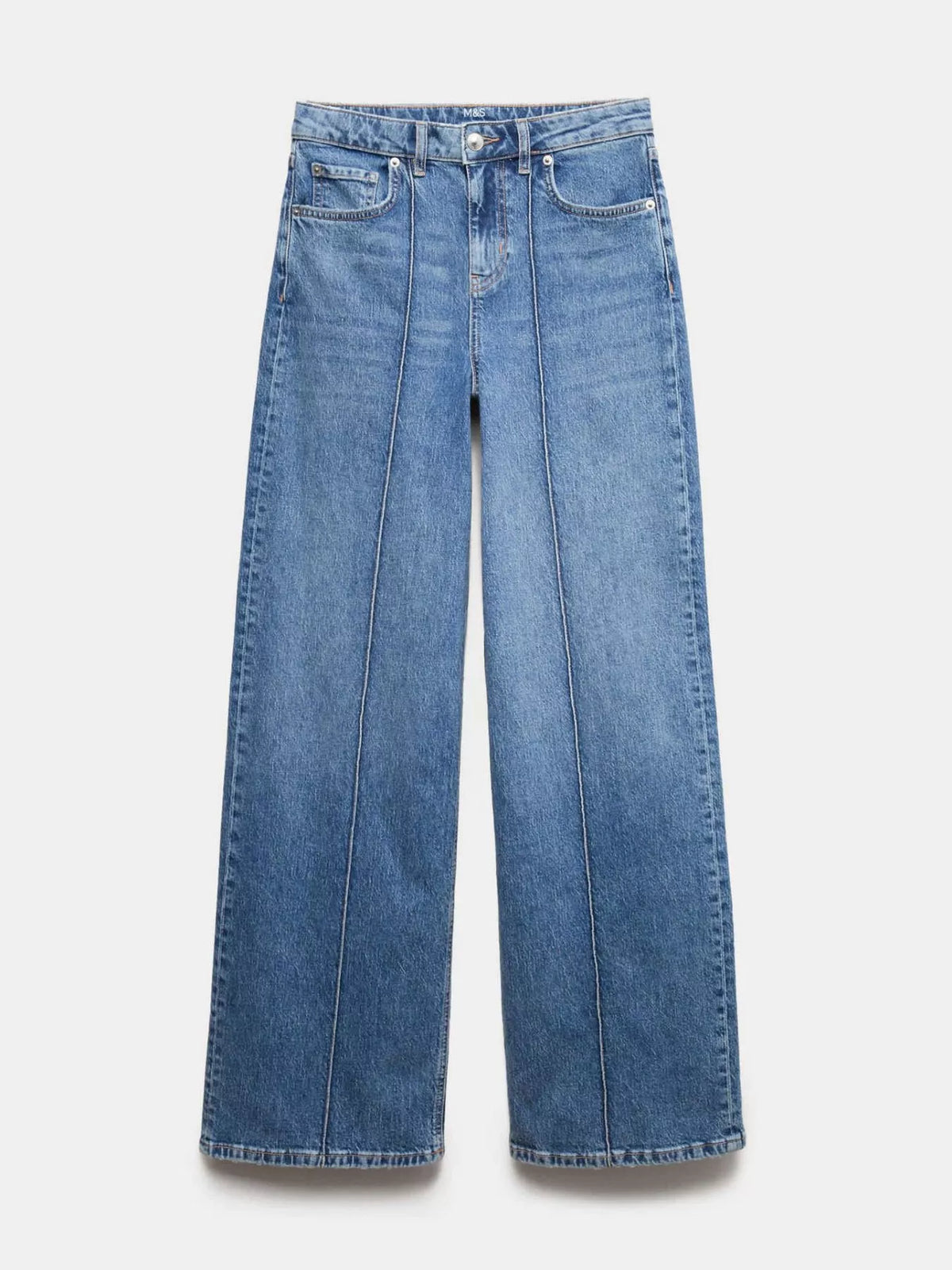 Wide leg silhouette of front seam jeans