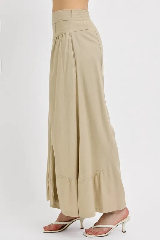 Wide leg pants side view