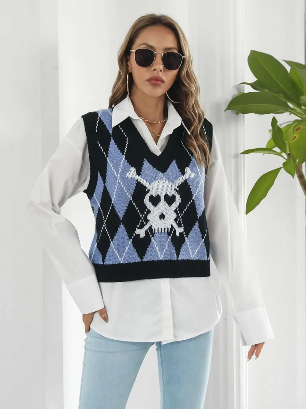 Skull Geometric V Neck Sweater Vest in Black
