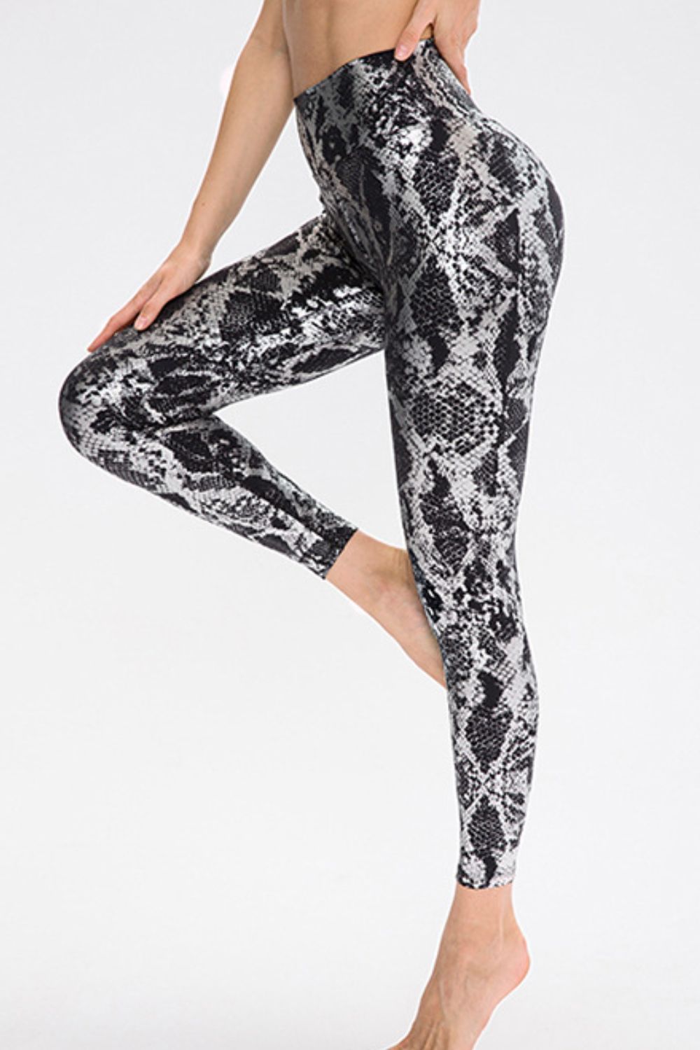 animal print slim fit sports pants waistband detail
