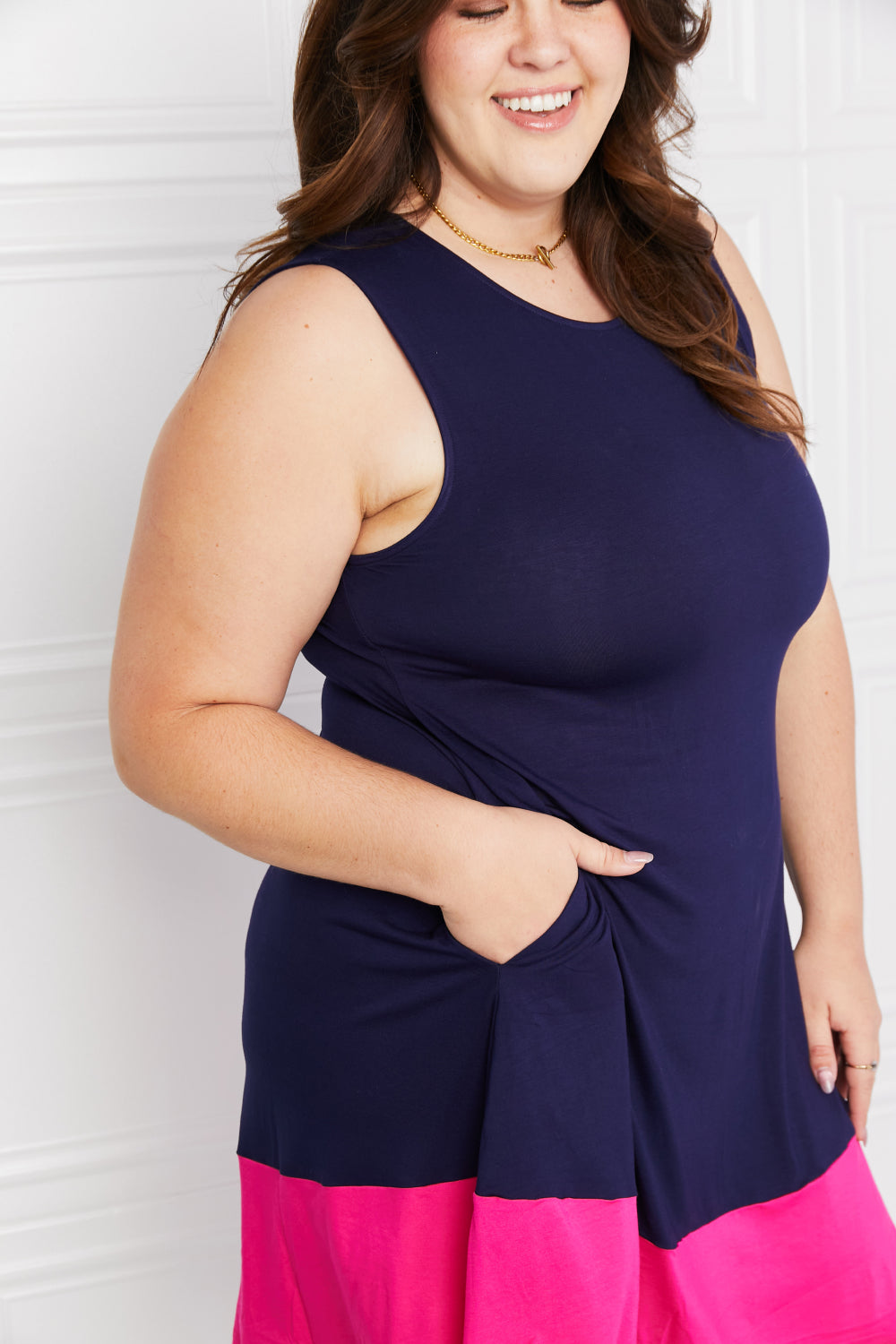 Two Tone Sleeveless Mini Dress with Pockets styled look
