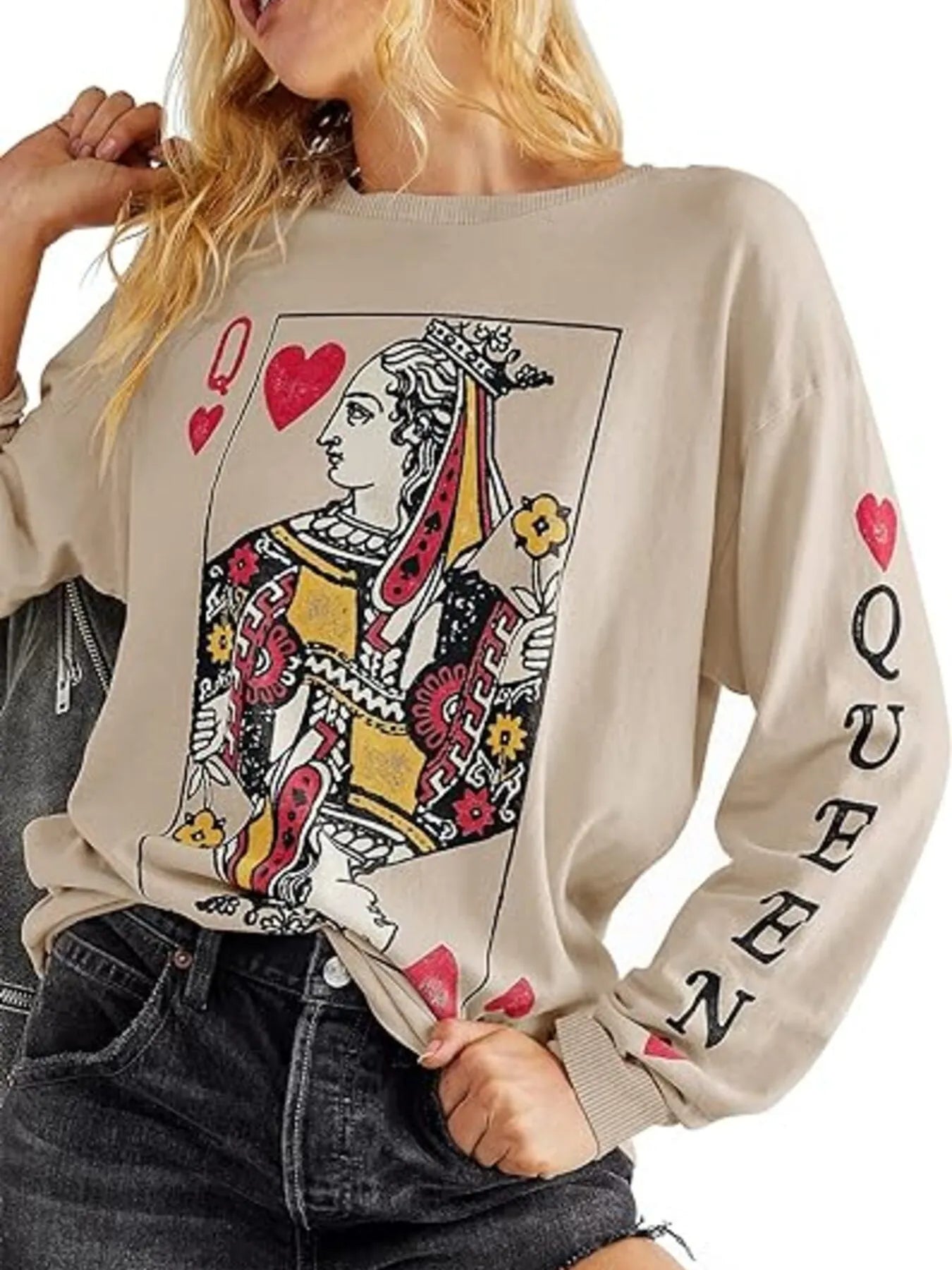 Queen of Hearts Playing Card Graphic Round Neck Sweatshirt - Fashorio