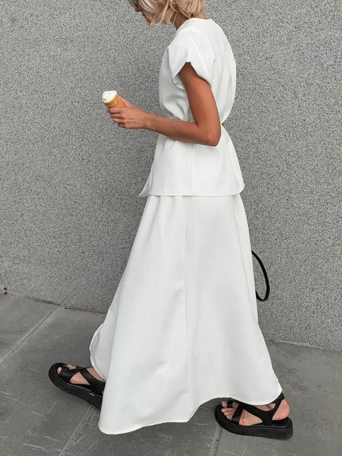 White short sleeve top and skirt coordinated set back view