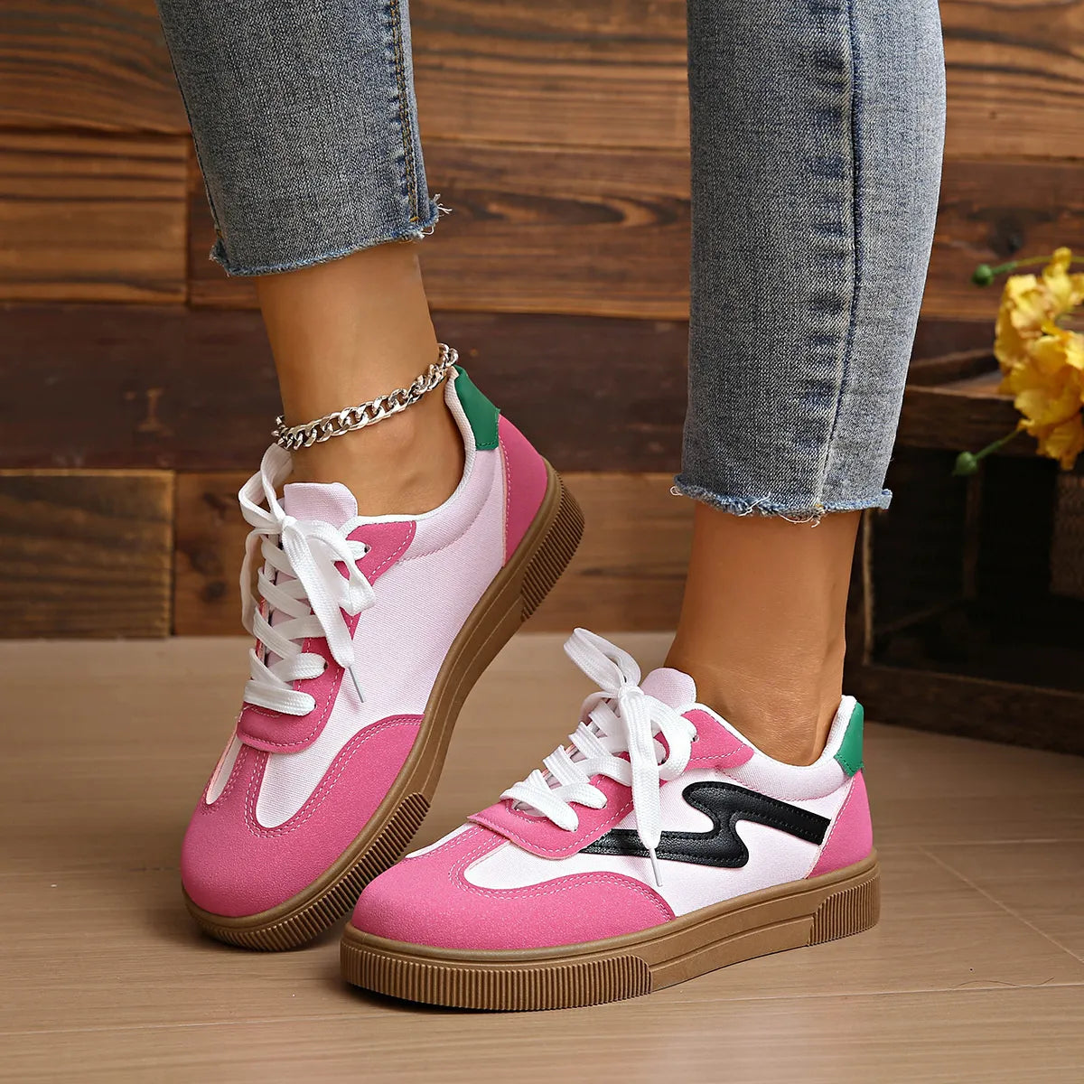 Round Toe Lace Up Sneakers - Fashorio