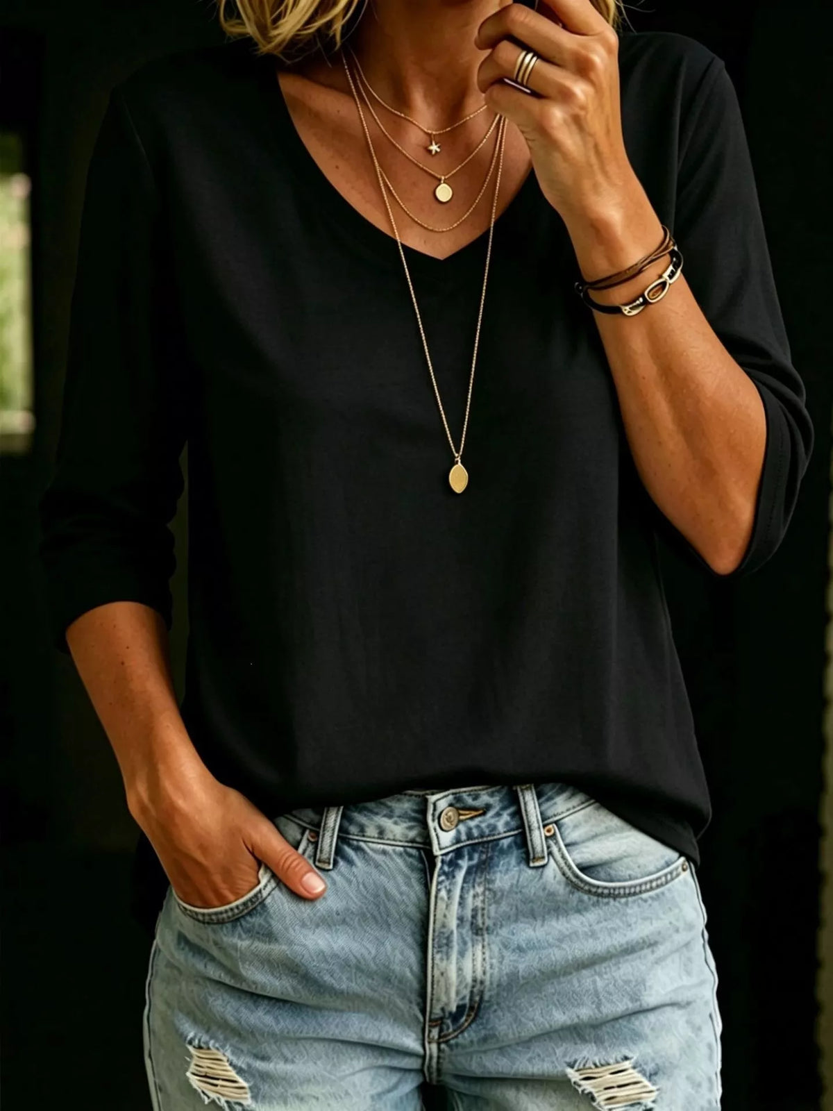 V neckline detail on womens basic tee
