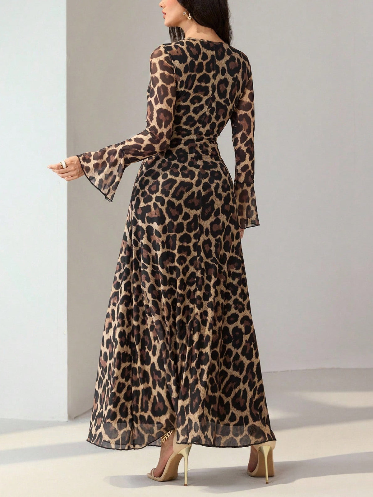 Leopard print flare sleeve maxi dress detail view