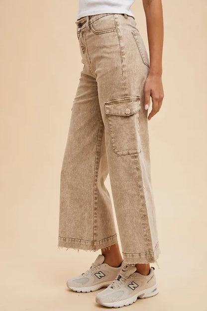 Annie Wear Raw Hem Wide Leg Jeans with Cargo Pockets – Trendy Denim - Fashorio