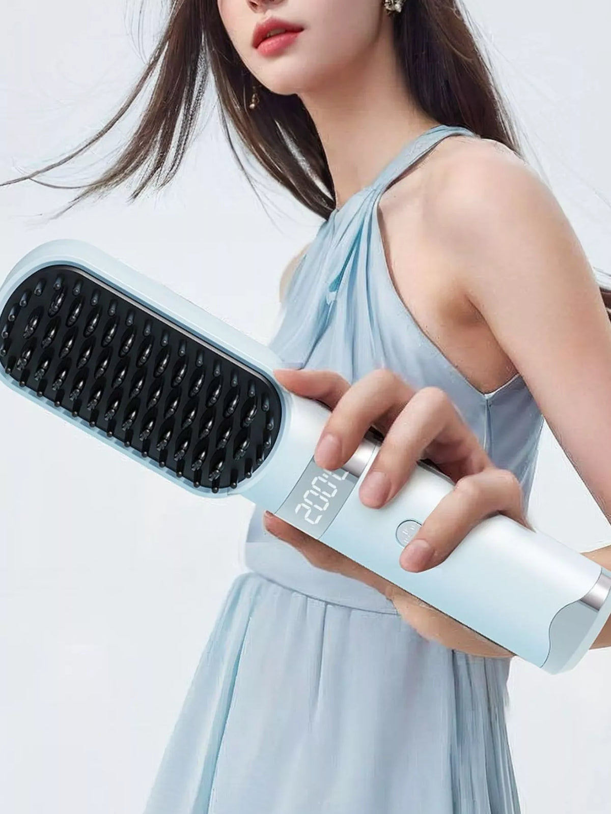Straightening comb in lilac