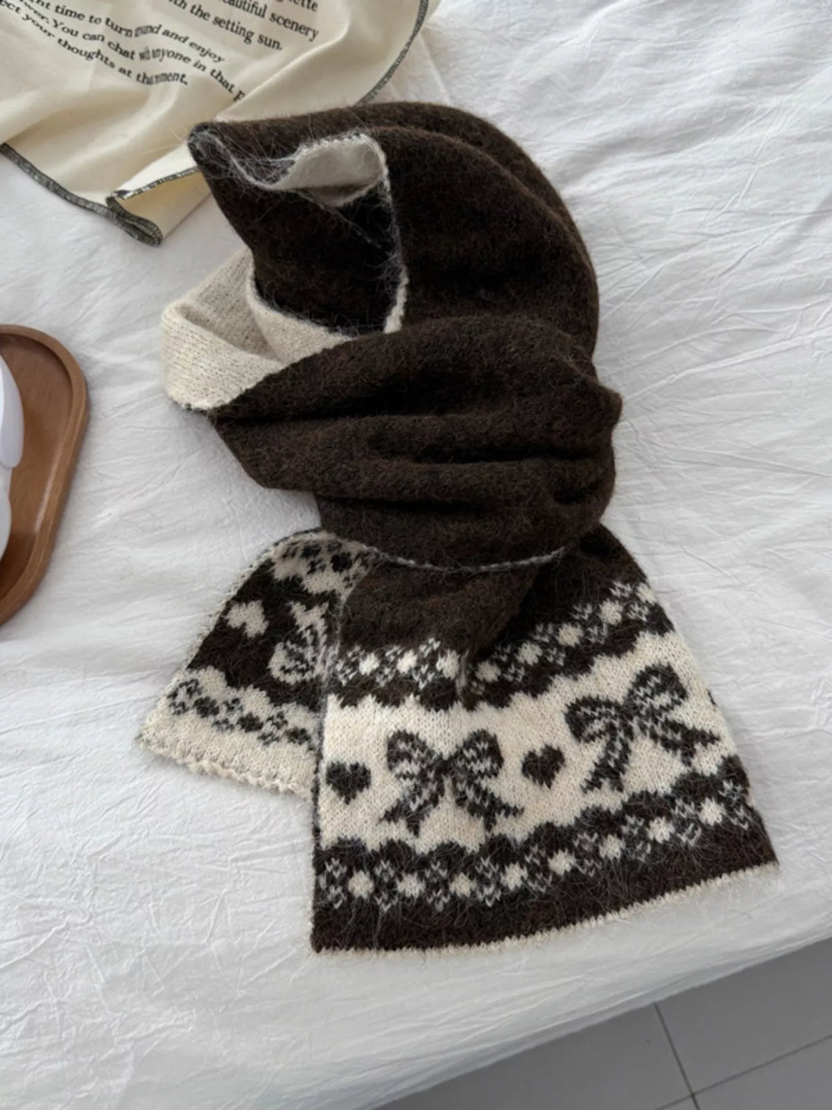 Warm knitted bowknot scarf draped styling