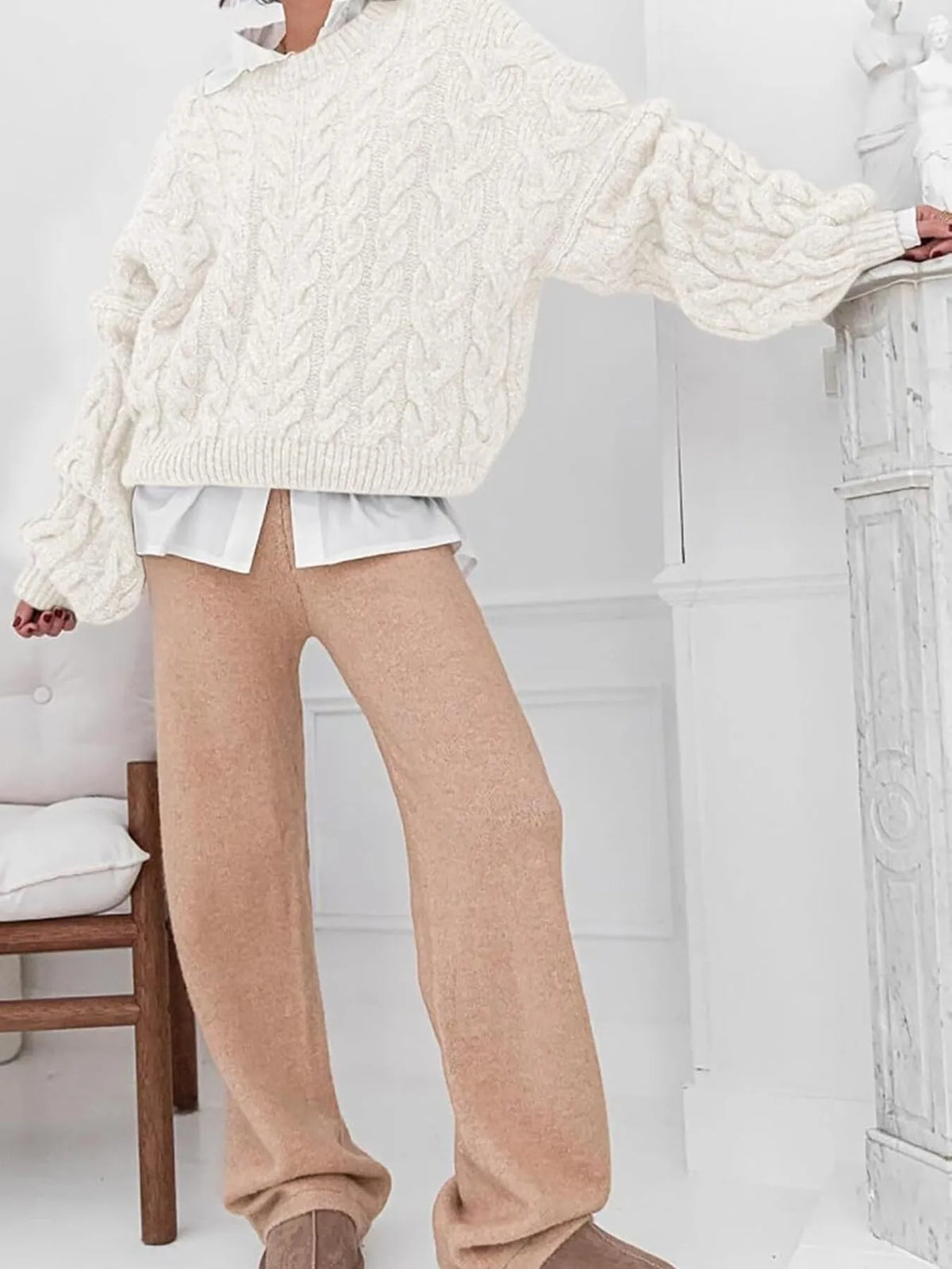 cable knit long sleeve sweater neckline detail