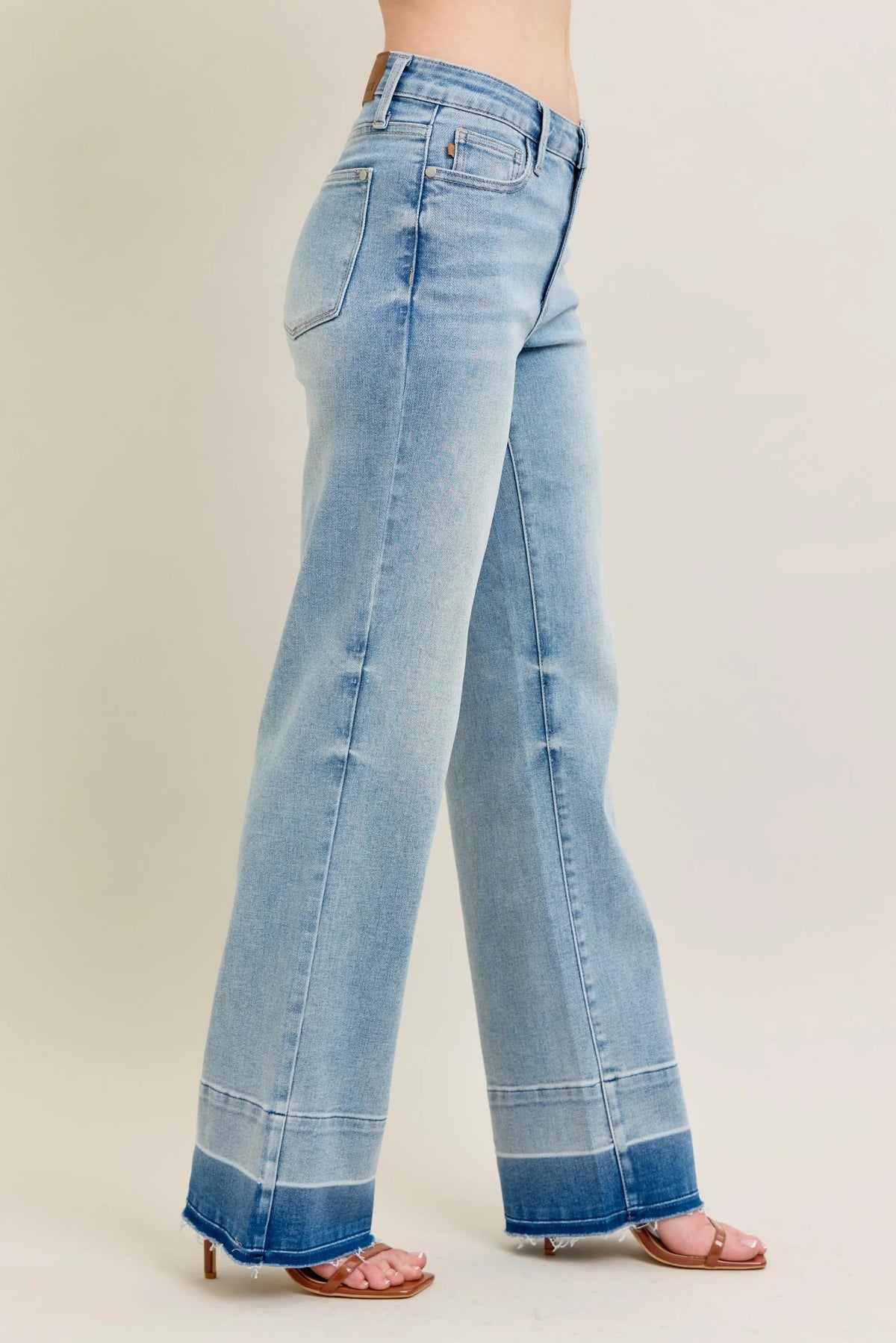 Pocket detail on Judy Blue wide leg jeans