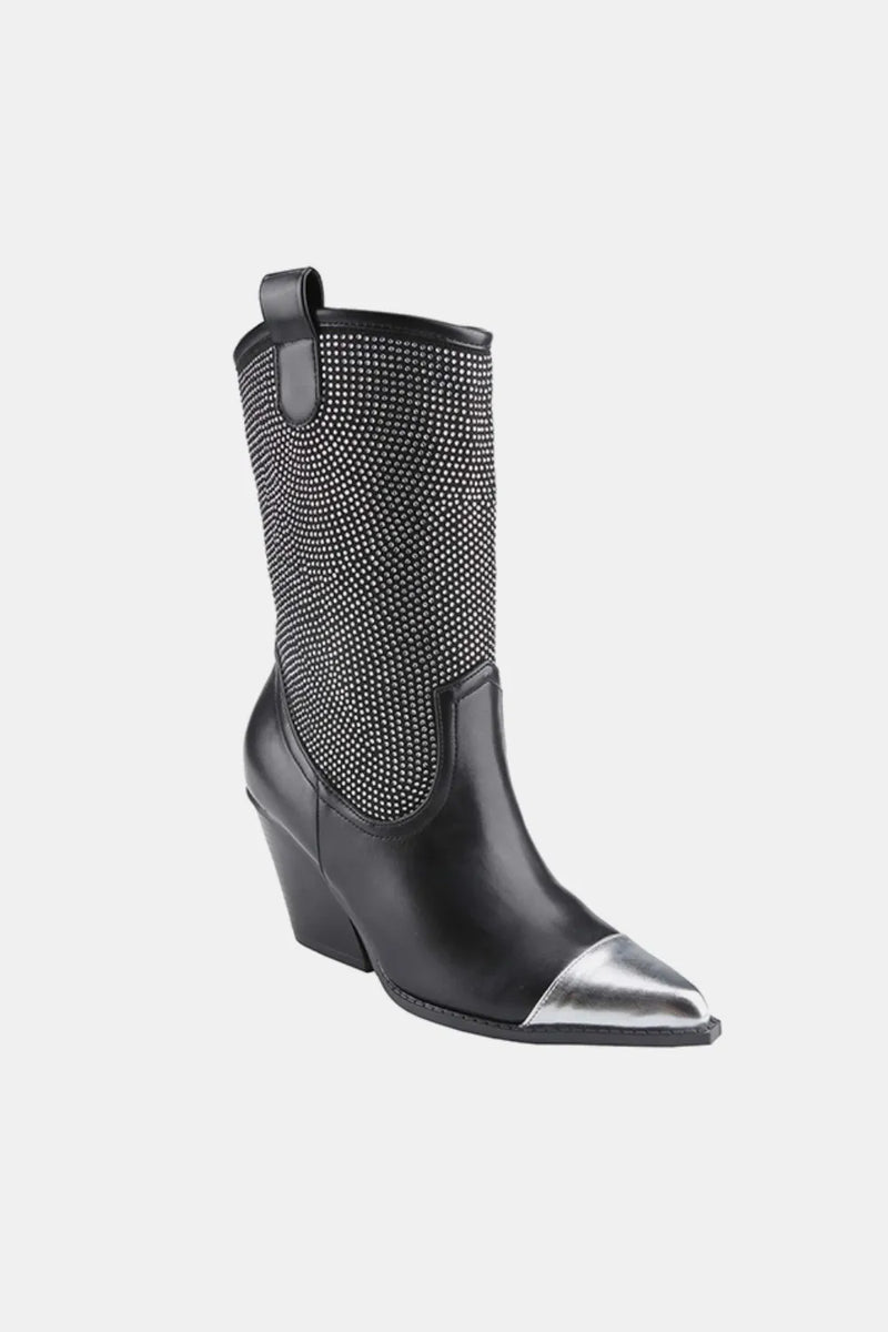 Rhinestone western cowboy boots front view
