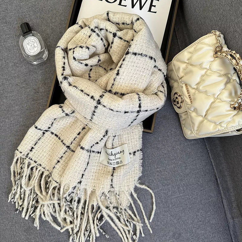 Fringe plaid winter scarf in soft polyester