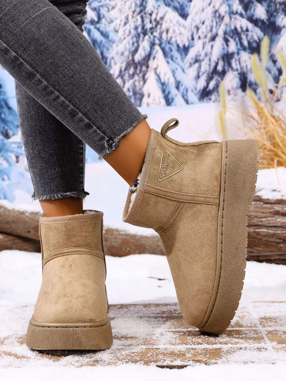 black round toe platform boots sole and heel view